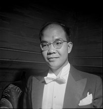 Aurelio Estanislao, Filipino artist, Geneva 1954 .