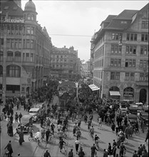 Nosy people watching ship transport through Zurich 1938