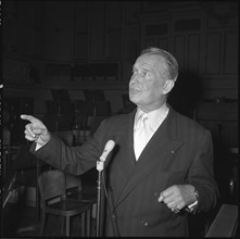 Maurice Chevalier in Zurich 1957 .