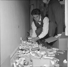 Students collecton of food and medicine for Hungary, Zurich 1956