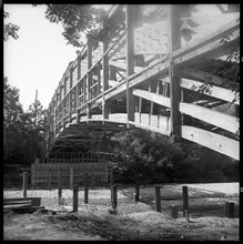 Rebuilding of roofed wooden bridge, Hasle-Rüegsau. 1958