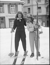 Duchess of Alba (l) in her holidays in Switzerland