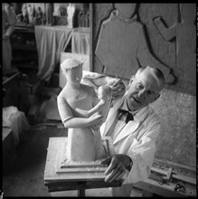 Hans von Matt in his studio, around 1950