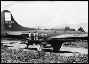 Flying Fortress in Utzenstorf, 1943