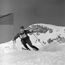 Skier Liselotte Michel, around 1959