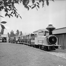 Working on the SAFFA fair passenger train, 1958