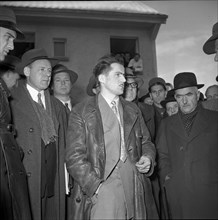 Murder case Armin Bannwart, 1952: Kurt Schürmann, Zurich jury visits scene of crime in Reinach