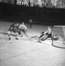 Ice Hockey WCH Basle 1953: Czechoslovakia - Switzerland, goalkeeper Riesen