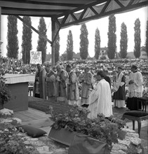 Catholics' Day at the amphitheater in Windisch 1953