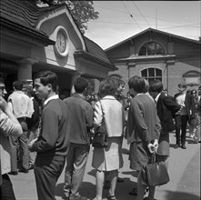 Teenagers after school, Pfauen, Zurich 1966