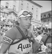 Cyclist Giordano Cottur, ca. 1946