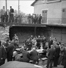 Robbery of 250 kg gold in Geneva 1956, confrontation of the two suspects at the border 1957