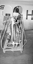 Barbara Ann Scott arriving at Dubendorf airport, 1947.