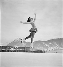 European championship of figure skating in Davos 1947: Barbara Ann Scott.