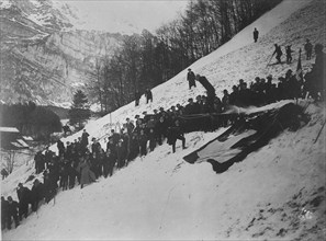 Skiing race in Glarus 1913.