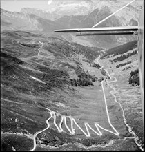 Tour de Suisse 1950, aerial photo from the Maloya pass.