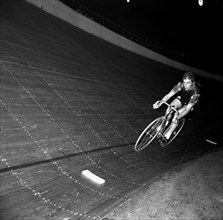 6 Days Race in Zurich: Tom Simpson, ca. 1960.