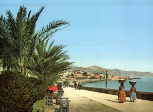 The promenade by the sea, Italy, around 1895, historical, digitally restored reproduction from an