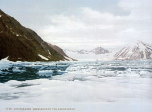 Tran-Stadt, a former whaling station on the island of Amsterdamoya in the northwest of Svalbard,