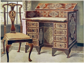 Furniture around the turn of the century 1900, desk with inlaid walnut wood (1911), Walnut inlaid