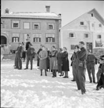 Villagers of Guarda on the first day of 1942.
