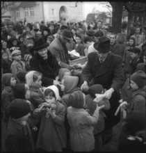 Catering for children at church bell lifting ceremony, Thalwil 1946.