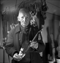 Pipemaker, 1945.