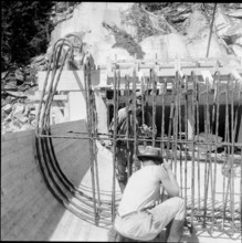 Hinterrhein power station: iron reinforce 1959.