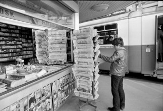 Newsstand at the Paradeplatz, 1971.
