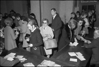 Women from Zurich at their first ballot, 1969.