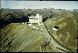 Mountain restaurant Jakobshorn, Parsenn, 1993.