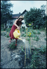 Sportwoman Uschi Meyer at her garden, Weiningen 1976.