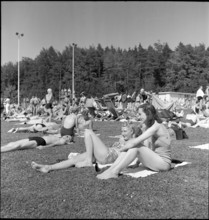 Bathers, Wave Pool Dolder around 1950.