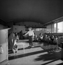 Behavior research, ethology at kindergarten, Zurich 1958.