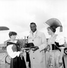 Nat King Cole at the airport of Zurich Kloten, 1960.