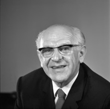 Alfred Rasser, 1967.