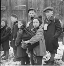 Children from Budapest arrive in Switzerland, holiday for convalescence, 1947.