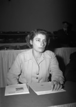 Zivia Lubetkin at the 22nd zionist congress, 1946.
