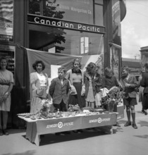 Children collecting money for Swiss donation, 1945.