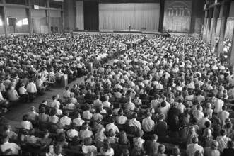 Meeting of Jehovah's Witnesses in Berne, 1971.