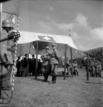 National holiday with General Henri Guisan; 1940.