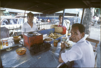 Road kitchen in Jakarta, 1986.