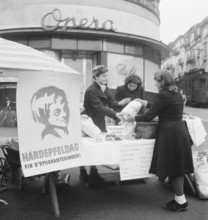 Street trade in Basel; relief programme for children; 1941.