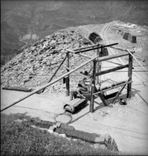 Transportation of slates, ropeway, slate mine in Termen,  Valais; 1946.