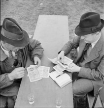 Horse market of Chaindon-Reconvilier, horse-dealing, 1941.
