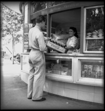 Coca-Cola, delivery; 1948.