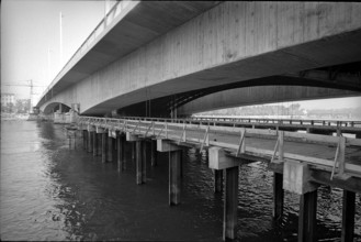 Basle, new Johanniter bridge under construction; 1966.