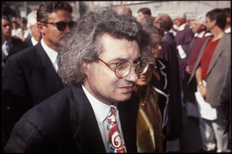 Funeral ceremony Jean Tinguely in Fribourg 1991: Mario Botta.