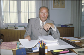 Willi Ritschard in his office.