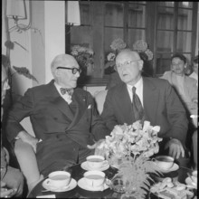 Le Corbusier in dialogue with Emil Landolt, Zurich 1957.